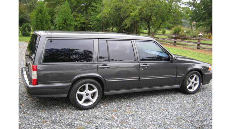 Illustration for article titled Paul Newman's Supercharged V8 Volvo Wagon Up For Sale